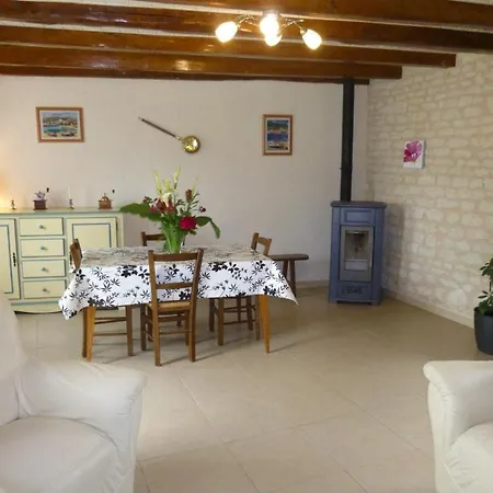 Nyaraló Cle Des Champs